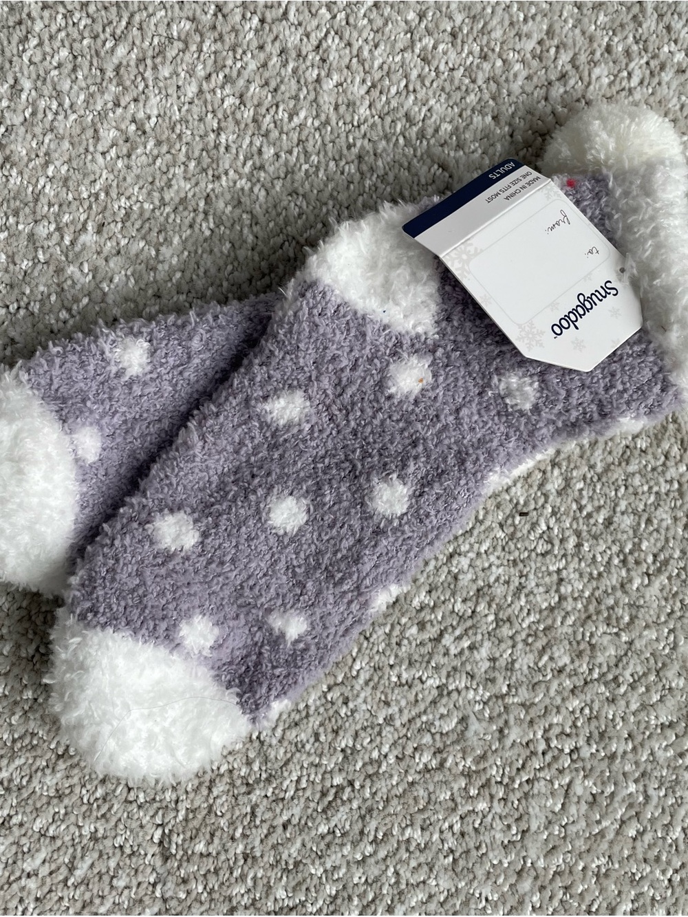 Snugadoo Cozy Lavender Polka Dot Fuzzy Socks